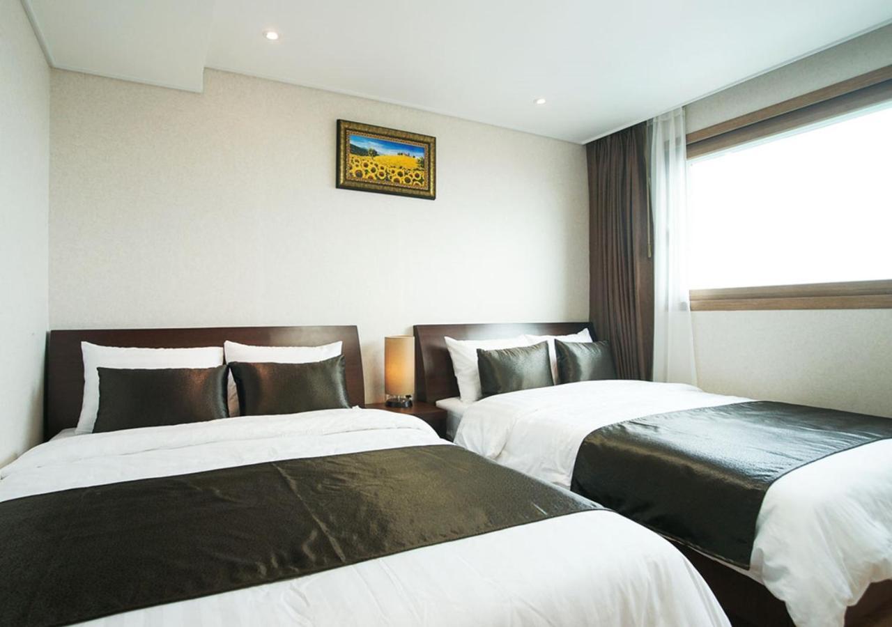 Iris Hotel Seogwipo Ngoại thất bức ảnh
