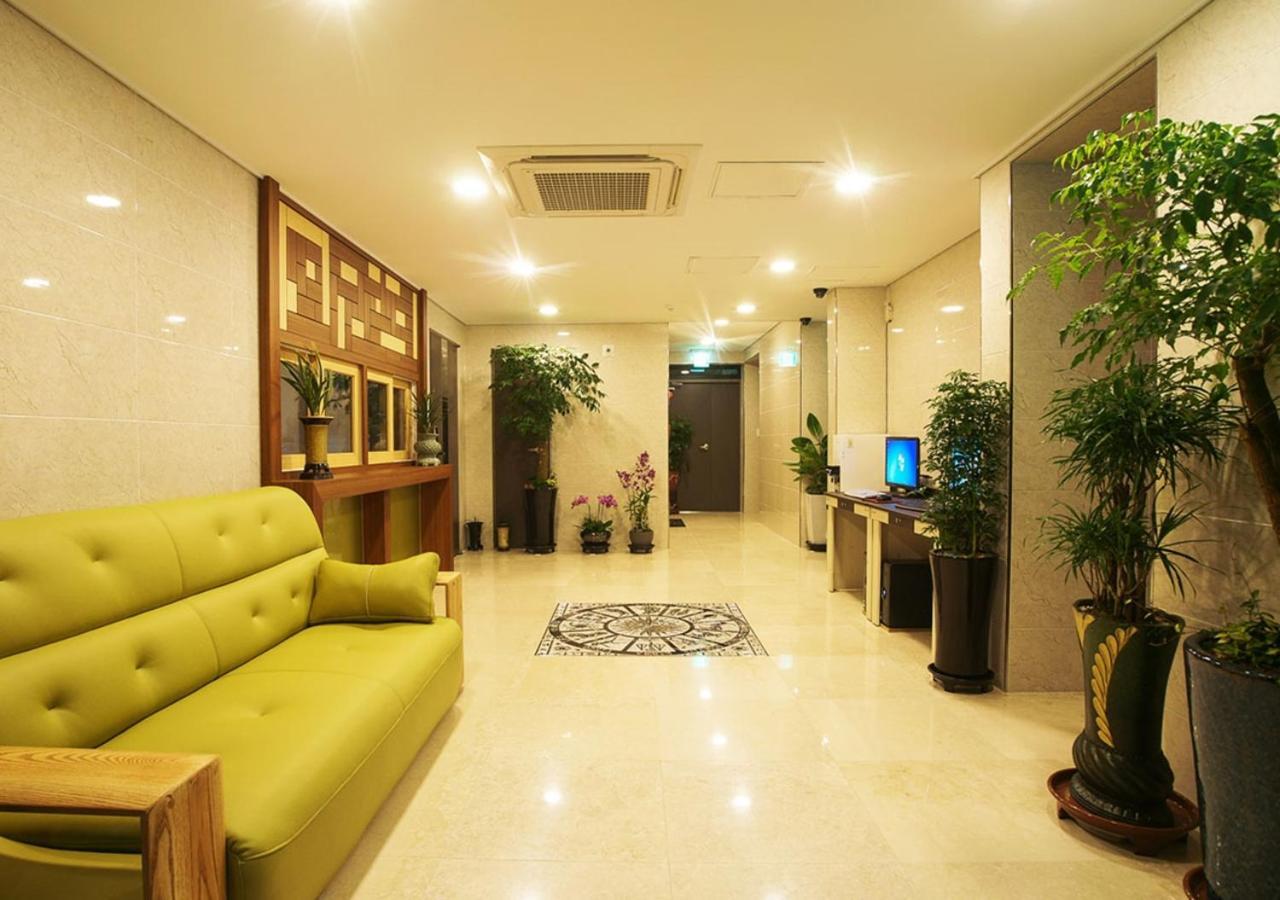 Iris Hotel Seogwipo Ngoại thất bức ảnh